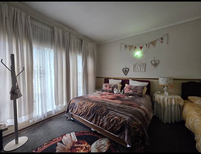 21,437M² SMALLHOLDING FOR SALE IN VAALVIEW